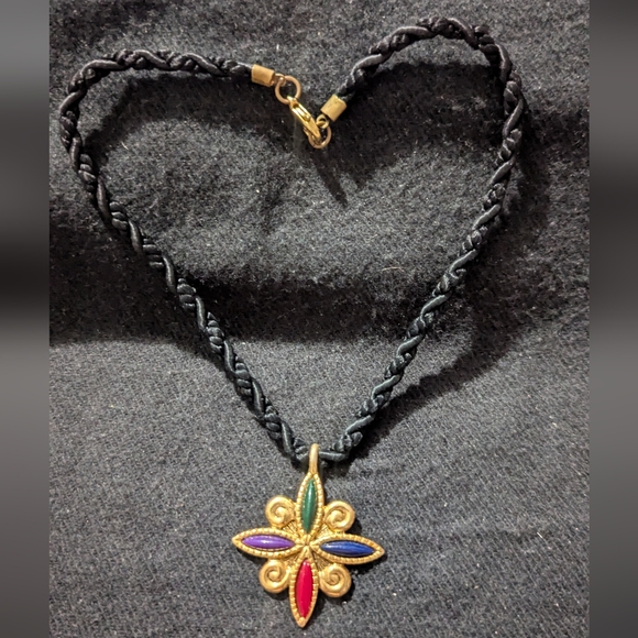 Gold Tone Green Red Blue Purple Pendant Statement Necklace - Picture 1 of 4